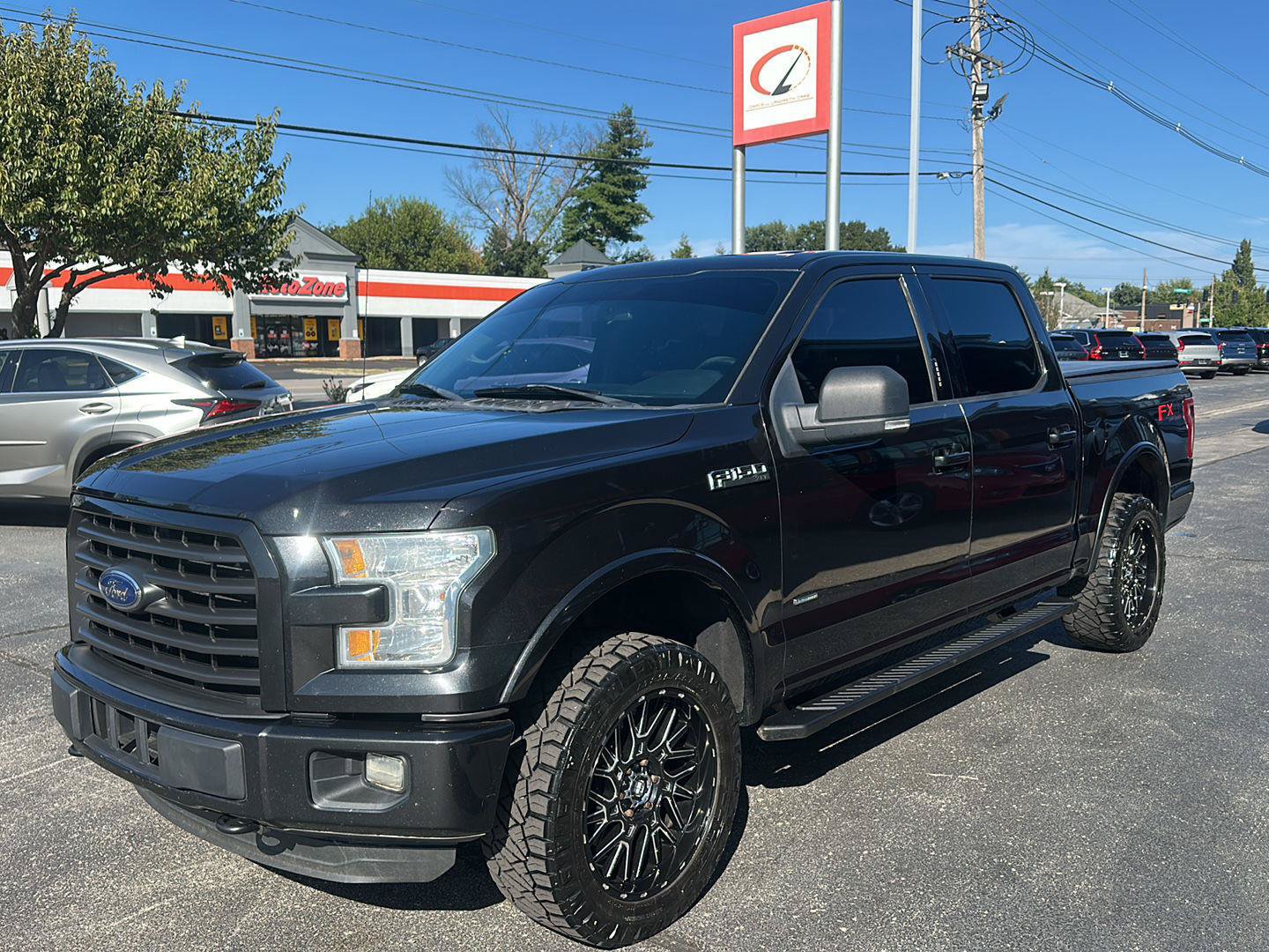 Used 2015 Ford F150 XLT w/ Equipment Group 302A Luxury AWD/4WD image 7