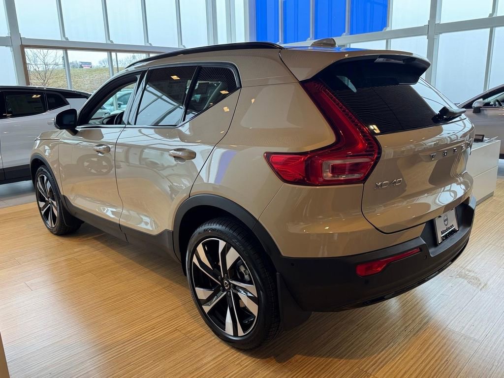 New 2026 Volvo XC40 B5 Ultra w/ Climate Package AWD/4WD image 4