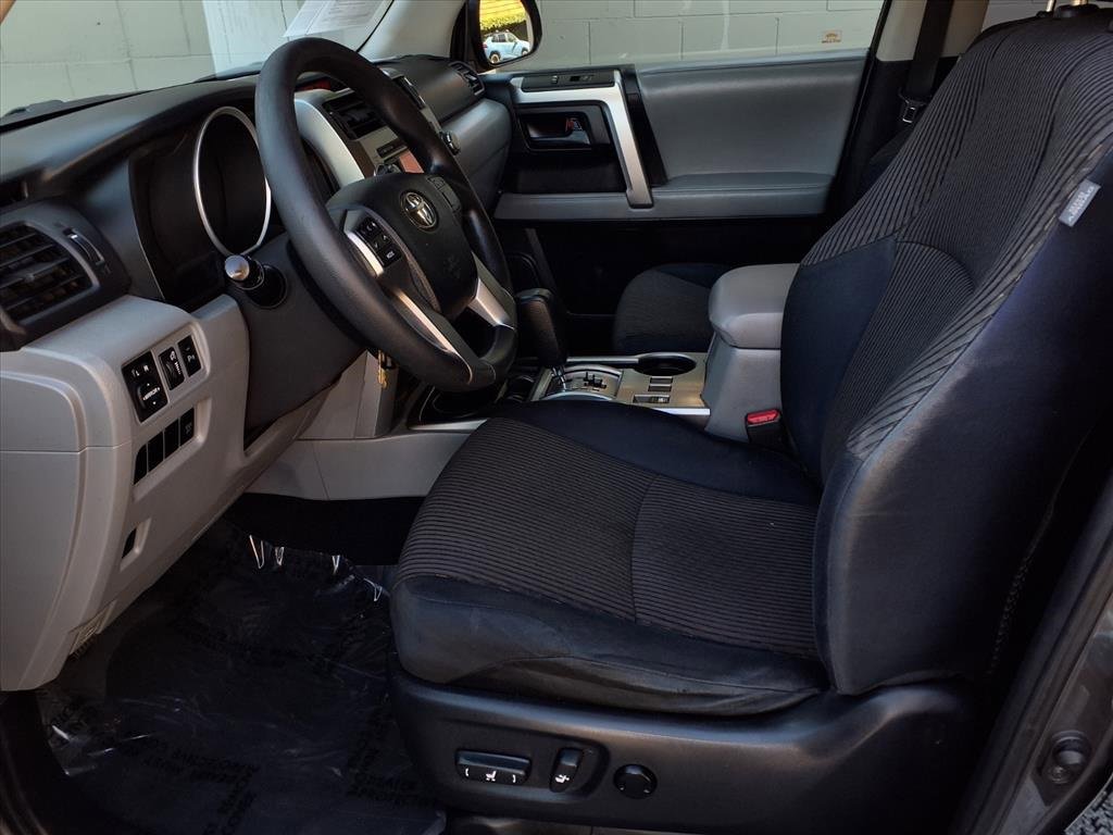 Used 2010 Toyota 4Runner Limited image 14