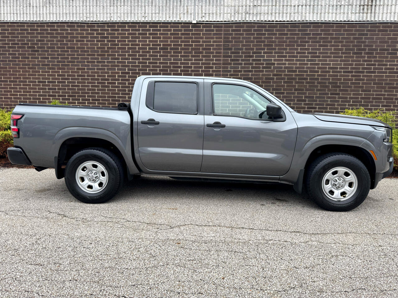 Used 2022 Nissan Frontier S image 26