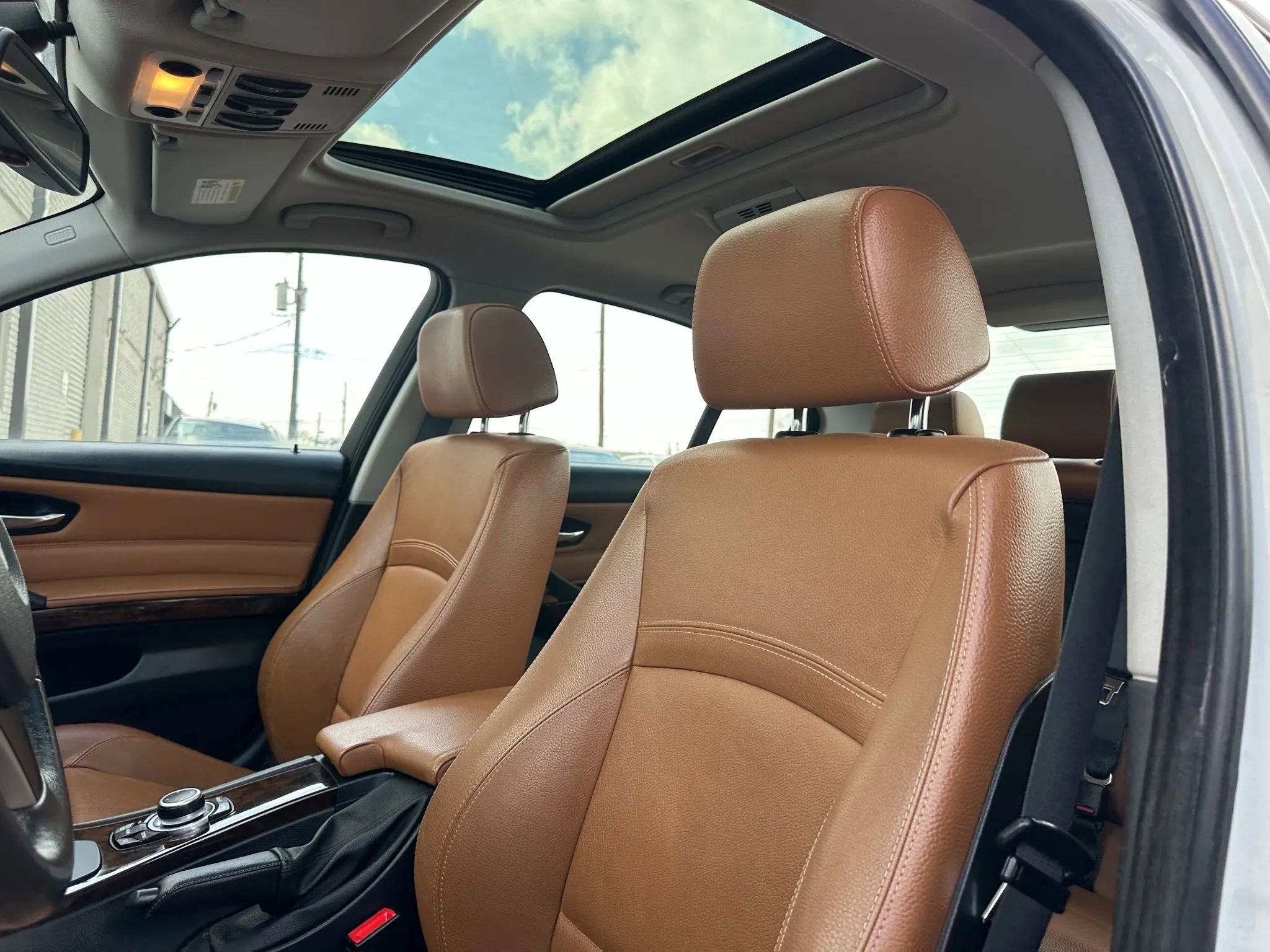 Used 2010 BMW 335d Sedan image 16