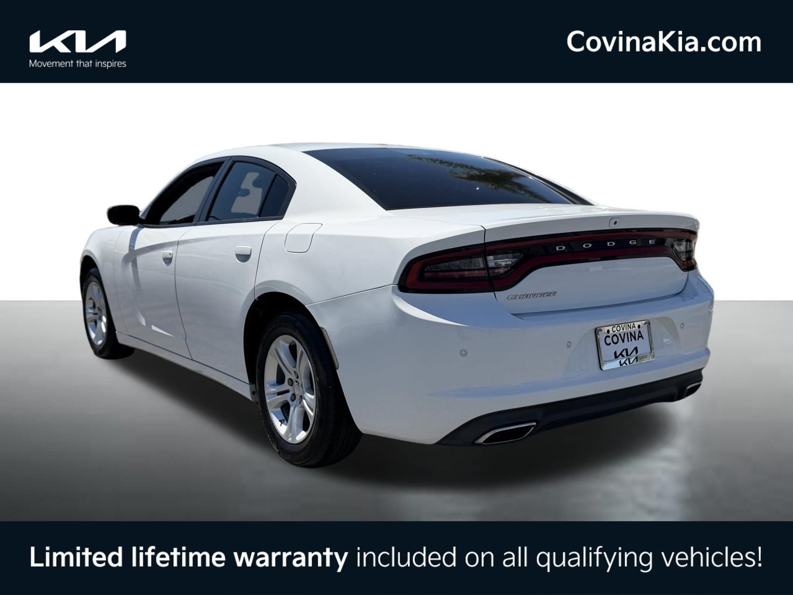 Used 2022 Dodge Charger SXT w/ Leather Interior Group RWD image 6