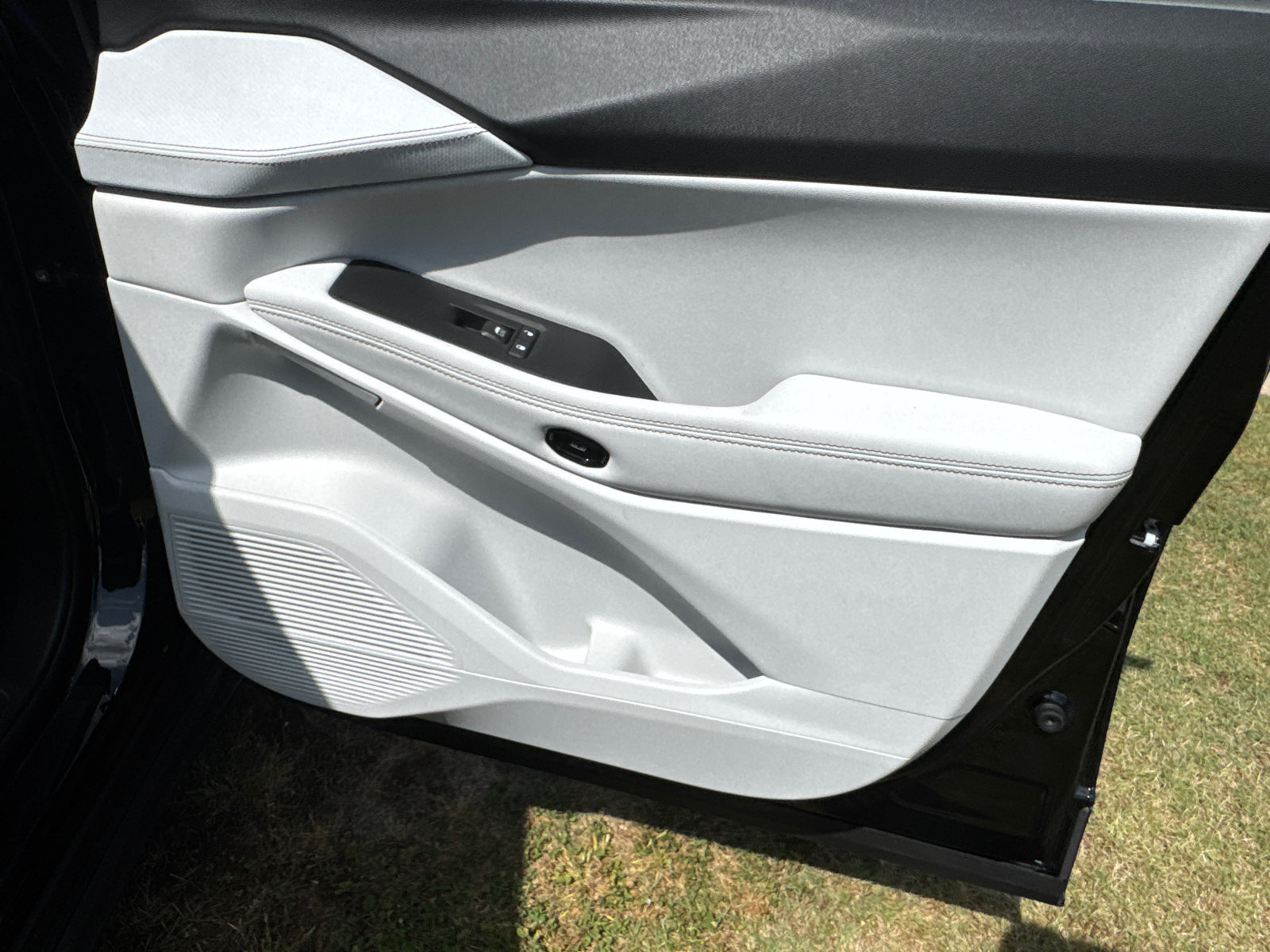 New 2026 Jeep Cherokee Limited AWD/4WD image 17