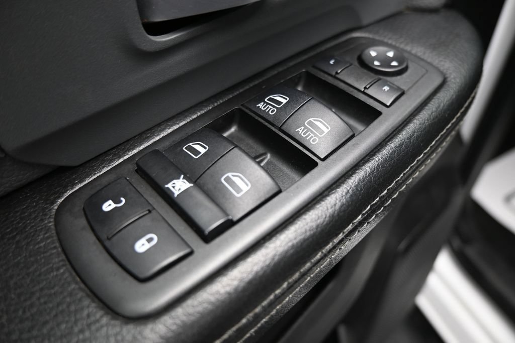 Used 2022 RAM 3500 Big Horn AWD/4WD image 11