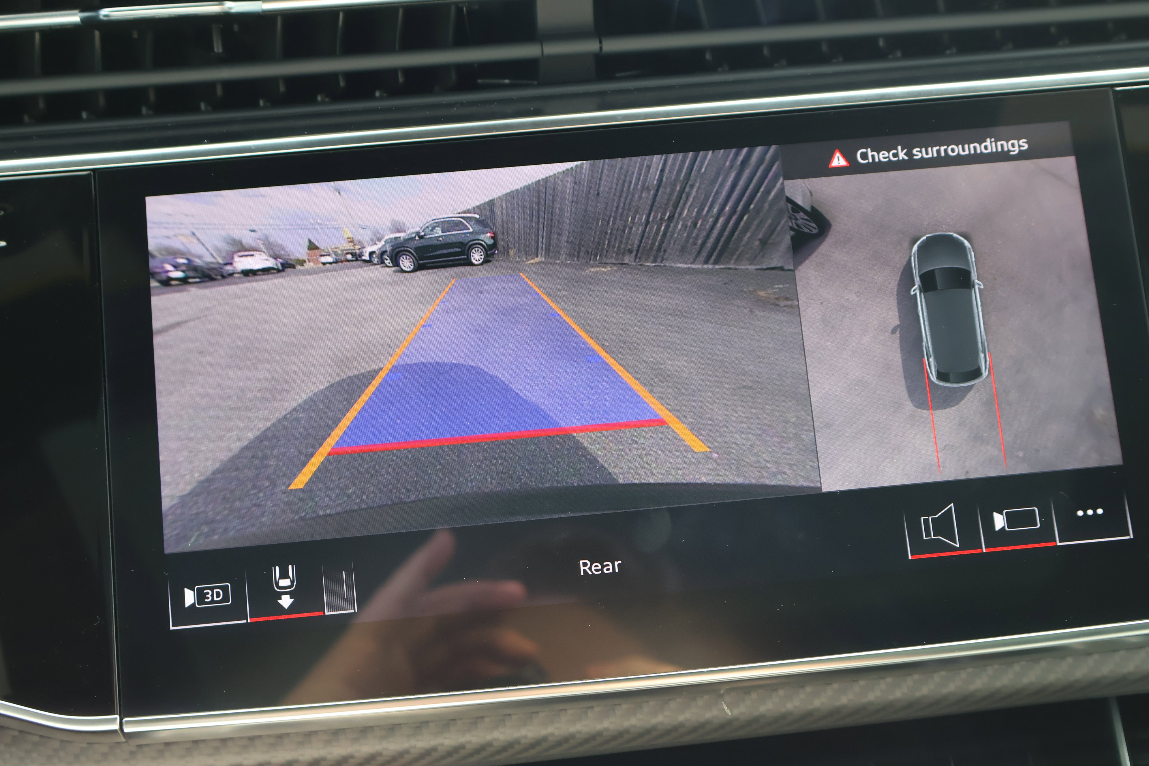 Used 2025 Audi SQ8 Premium Plus image 38