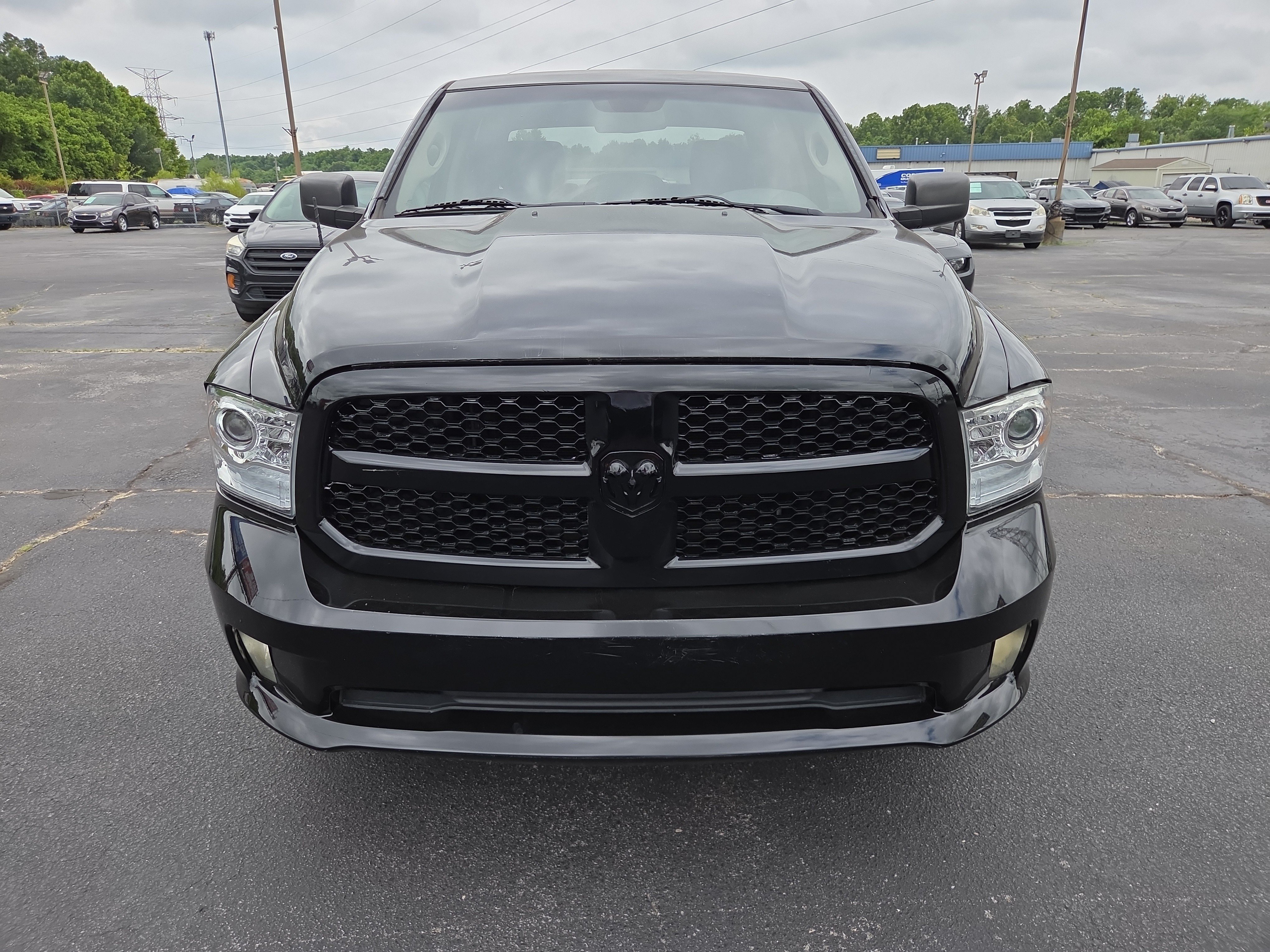 Used 2014 RAM 1500 Express w/ Black Ram 1500 Express Group RWD image 8