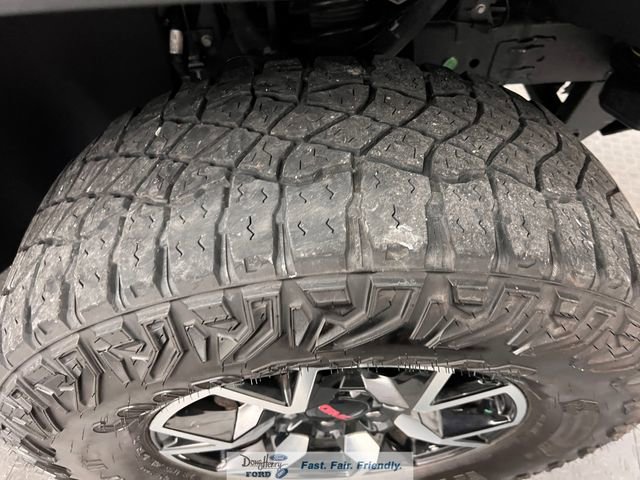 Used 2023 GMC Canyon AT4X image 16