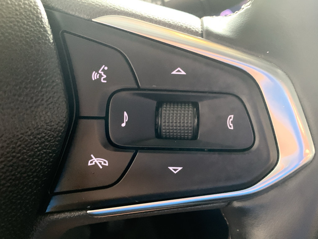 Used 2025 Chevrolet Trax ACTIV w/ Driver Confidence Package FWD image 19