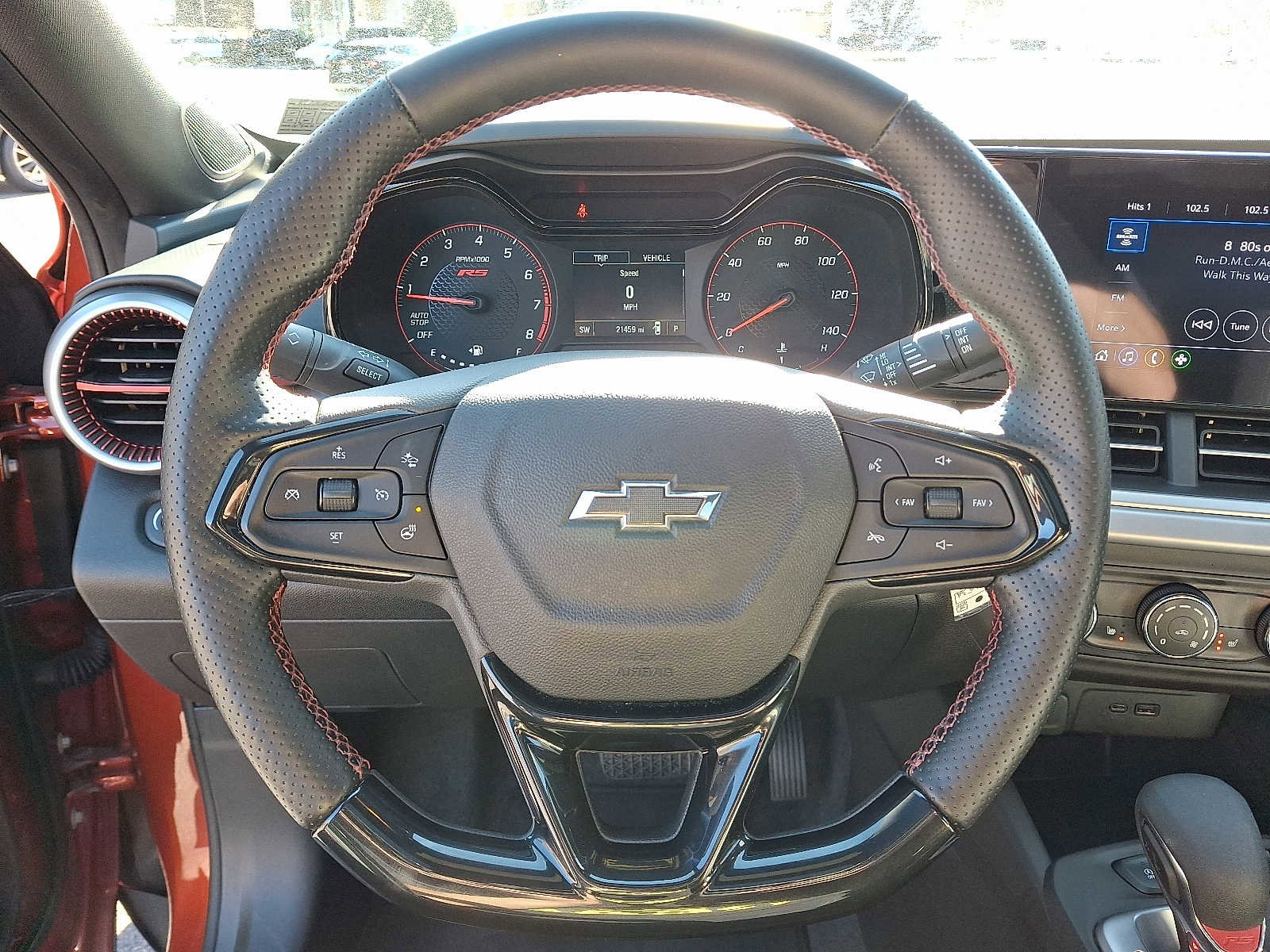 Used 2024 Chevrolet Trax RS w/ Sunroof Package image 20