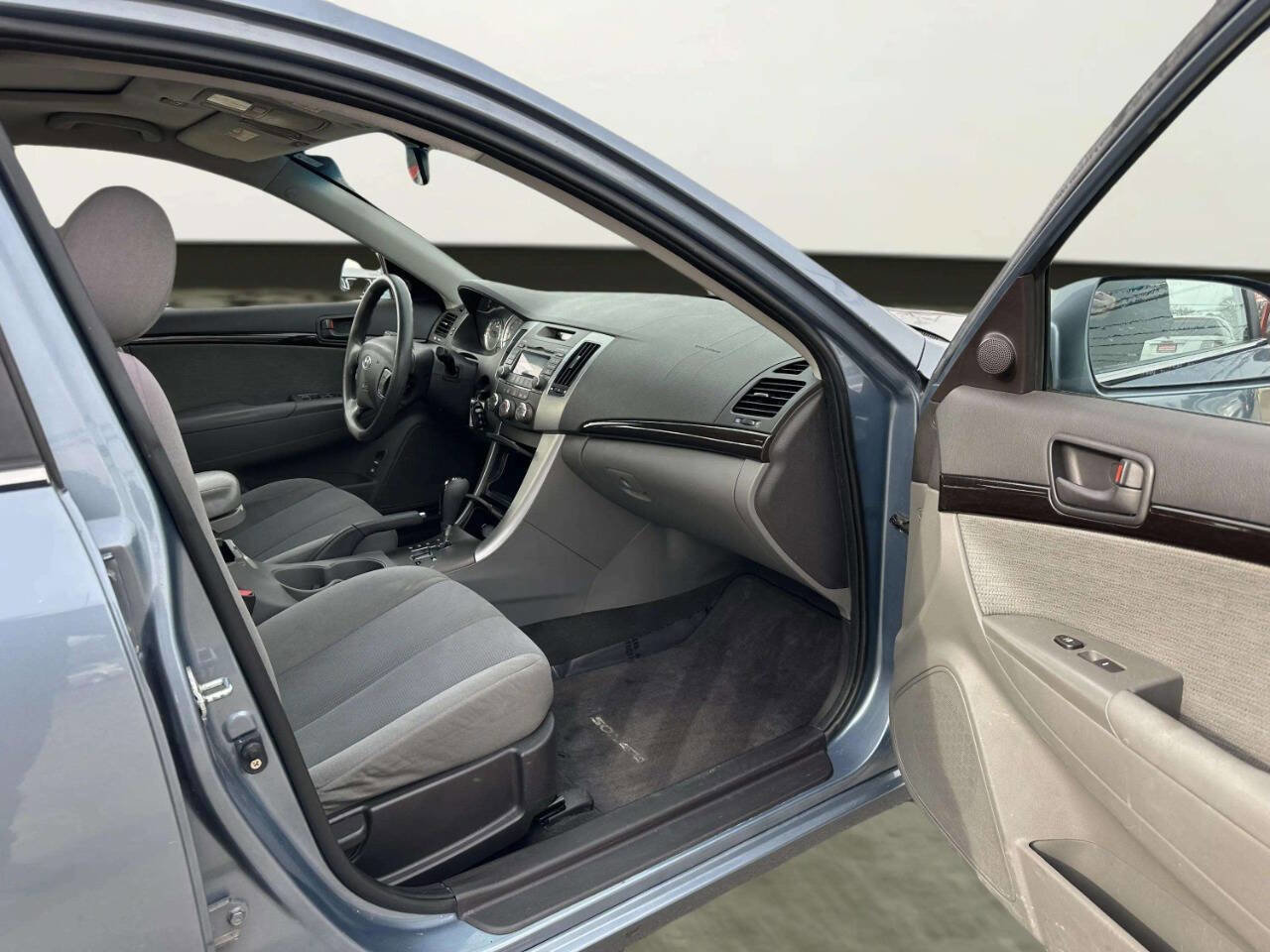 Used 2009 Hyundai Sonata GLS w/ Popular Equipment Pkg 2 FWD image 18