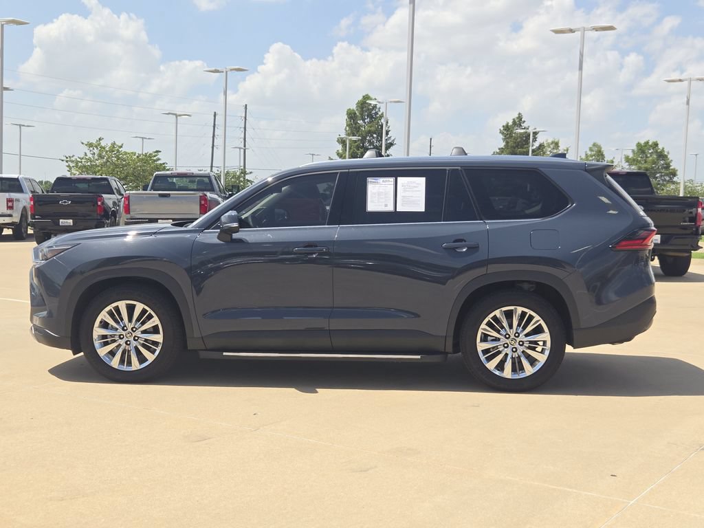 Used 2025 Toyota Grand Highlander AWD video 4