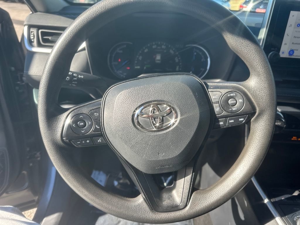 Used 2024 Toyota RAV4 XLE image 9