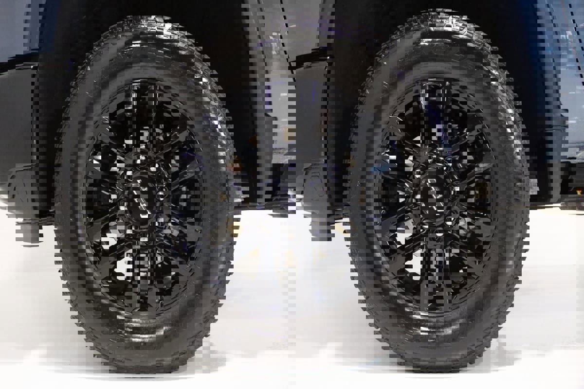 Used 2026 Chevrolet Silverado 2500 Custom w/ Custom Value Package image 75