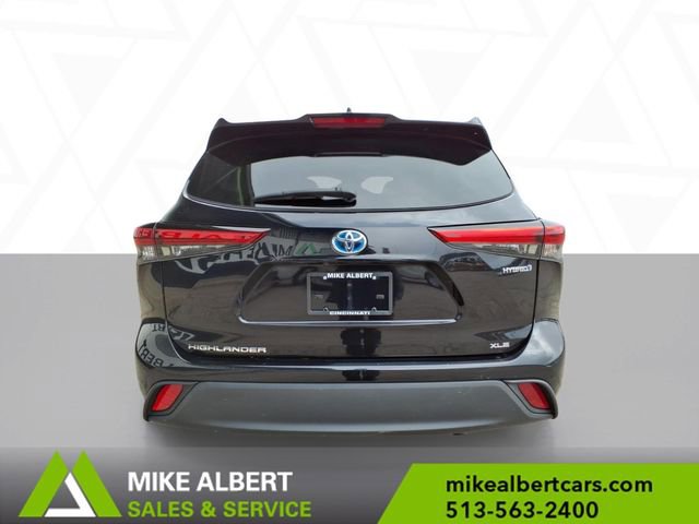 Used 2021 Toyota Highlander XLE image 6