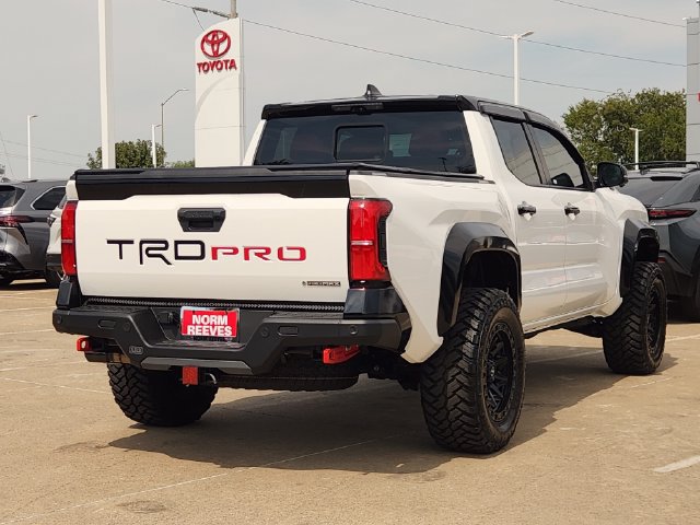 Used 2025 Toyota Tacoma TRD Pro AWD/4WD image 3
