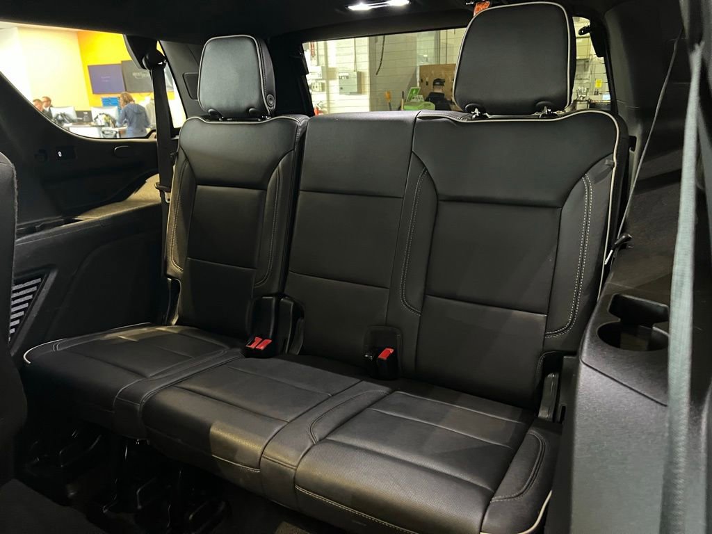 Used 2022 Chevrolet Tahoe Premier AWD/4WD image 25
