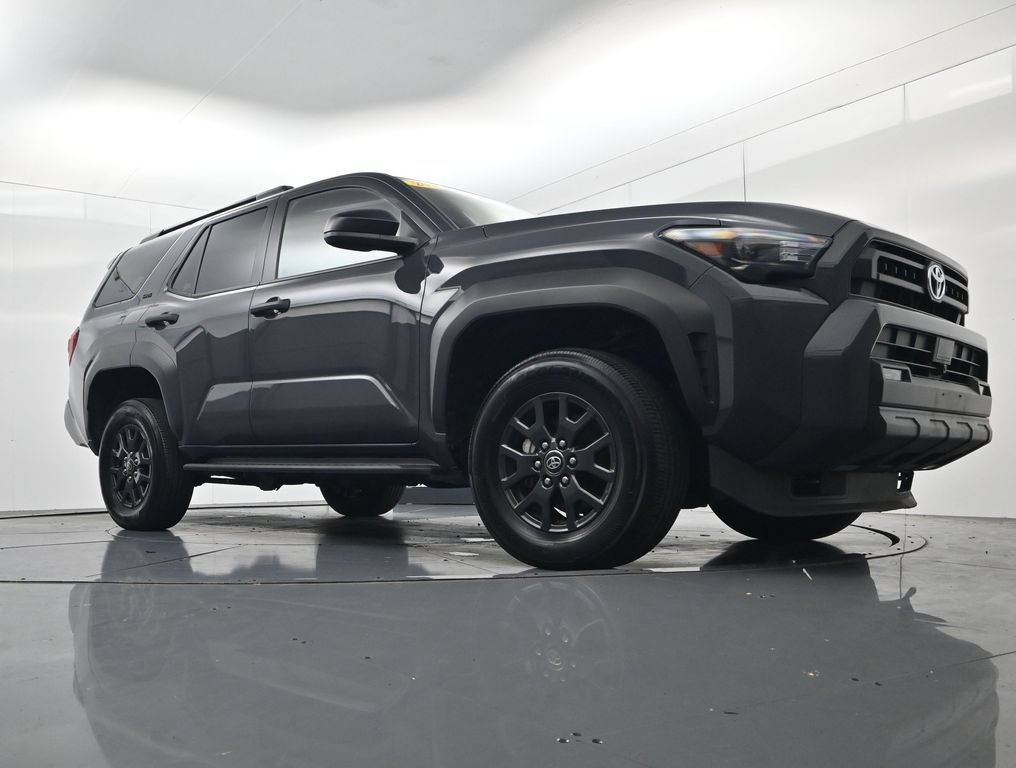 Used 2025 Toyota 4Runner SR5 AWD/4WD image 40
