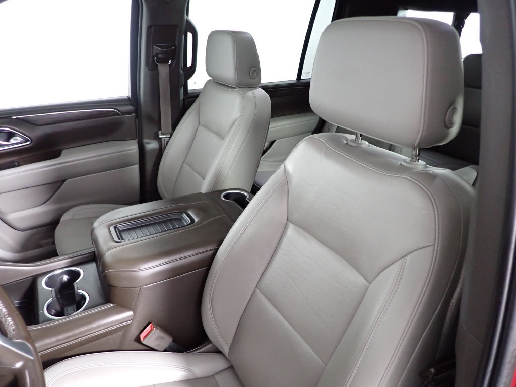 Used 2021 Chevrolet Suburban LT AWD/4WD image 26