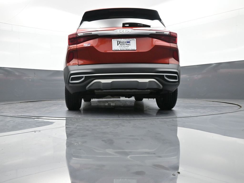 Certified 2022 Kia Seltos S image 30