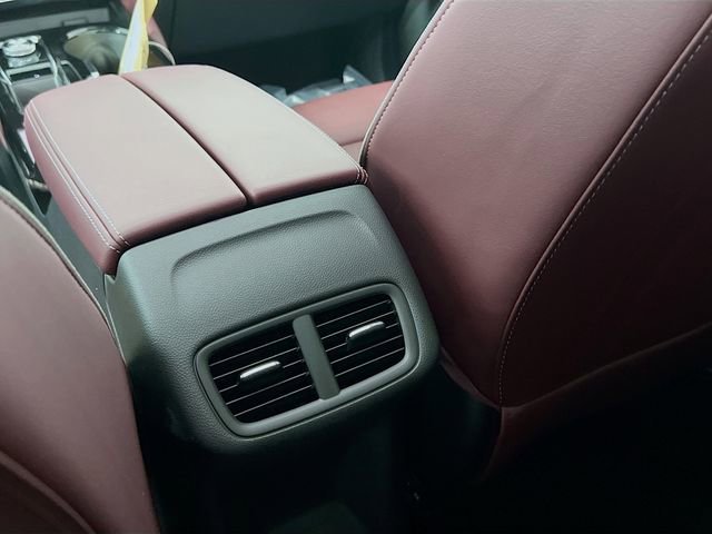 New 2025 Buick Envision Sport Touring image 25