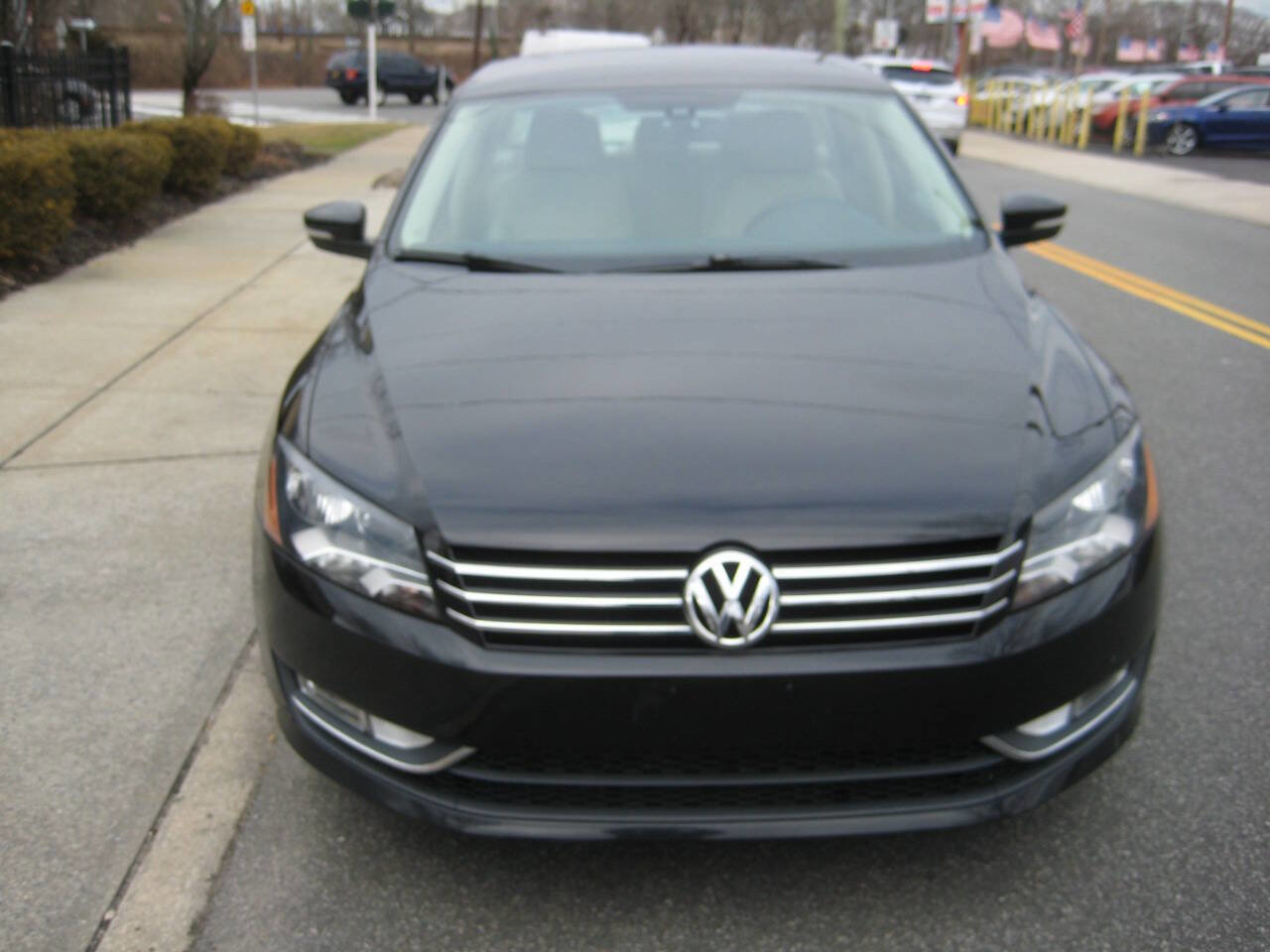 Used 2015 Volkswagen Passat 1.8T Limited Edition FWD image 2