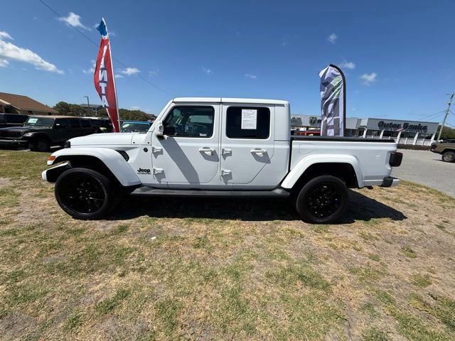 Used 2022 Jeep Gladiator Overland image 4