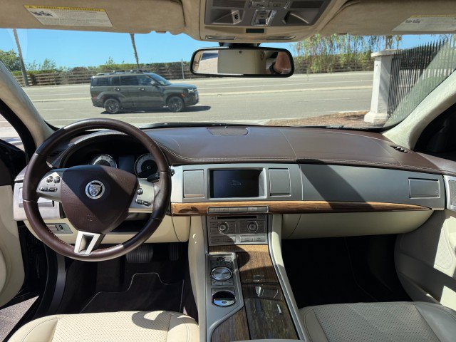 Used 2010 Jaguar XF Supercharged RWD image 9