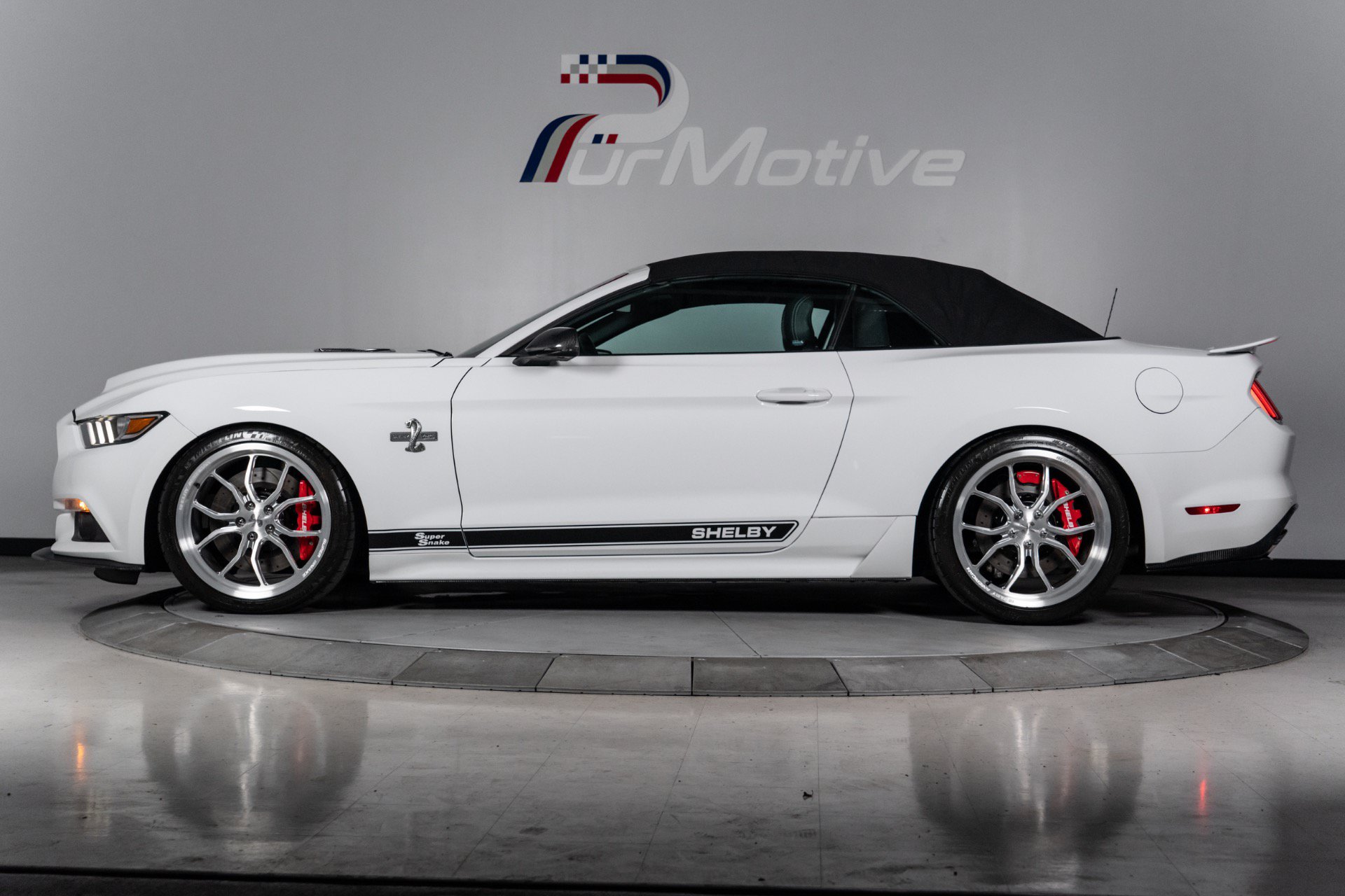 Used 2015 Ford Mustang GT Premium w/ Equipment Group 401A RWD image 18