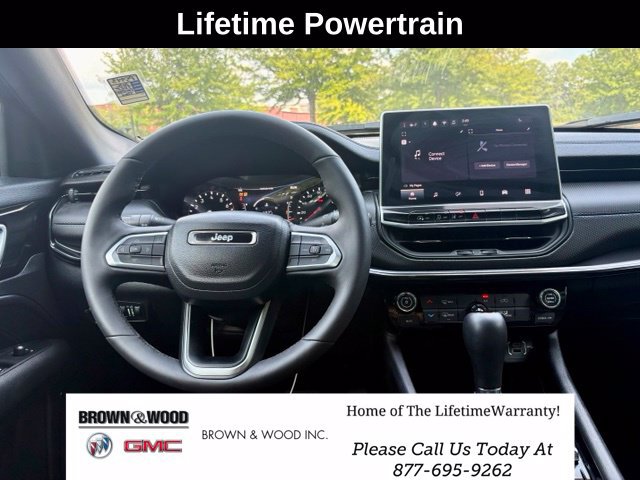 Used 2026 Jeep Compass Latitude AWD/4WD image 19