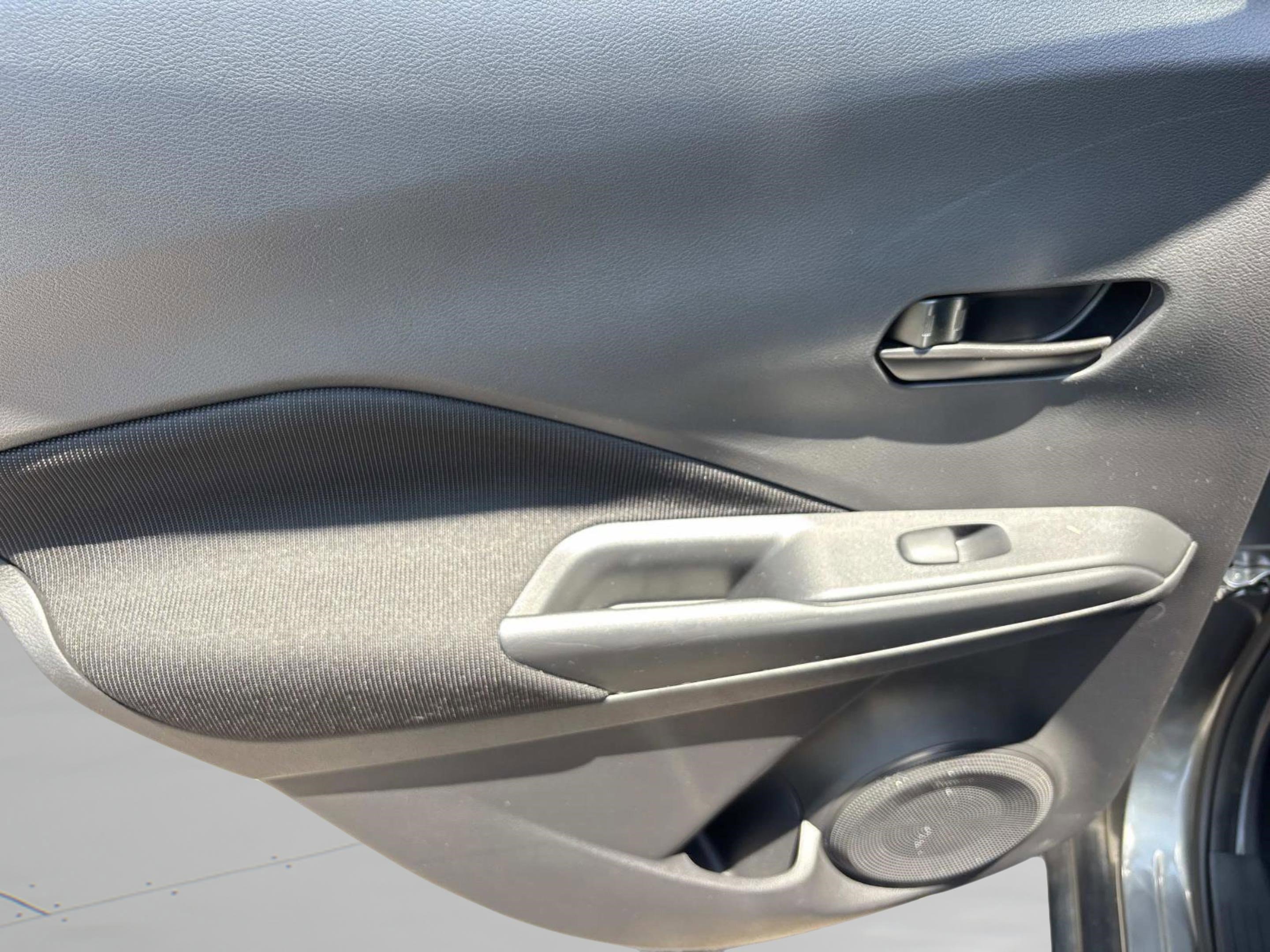 Used 2025 Nissan Kicks Play S FWD image 21