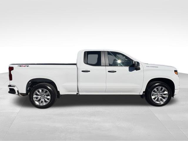Used 2026 Chevrolet Silverado 1500 Custom AWD/4WD image 9