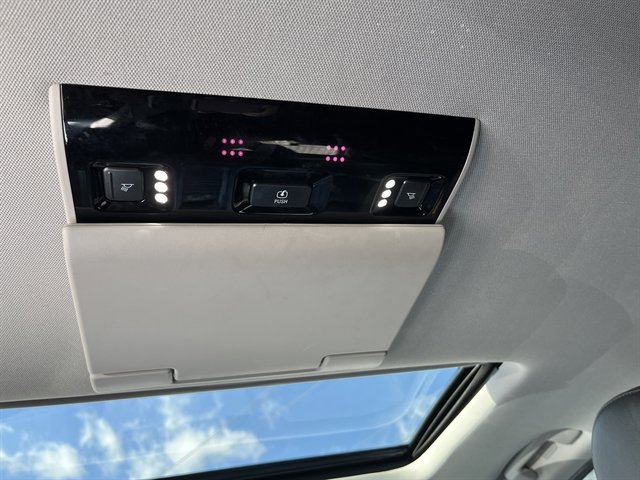 Used 2018 Chevrolet Tahoe Premier image 42