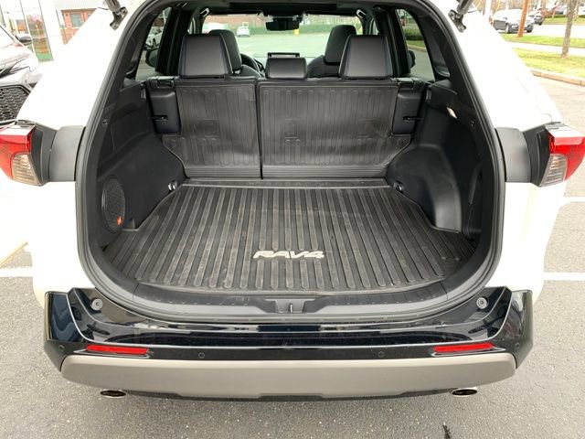 Used 2022 Toyota RAV4 XSE image 29