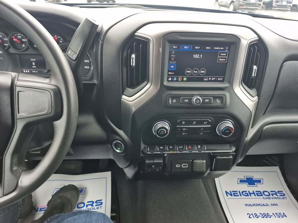New 2024 Chevrolet Silverado 1500 Custom AWD/4WD image 10