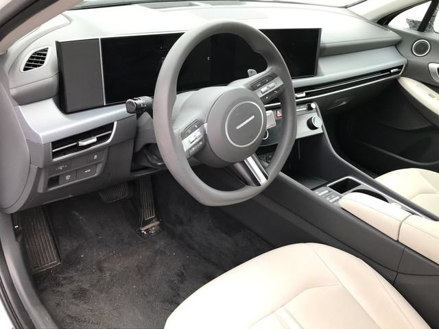 Used 2025 Hyundai Sonata SEL FWD image 28