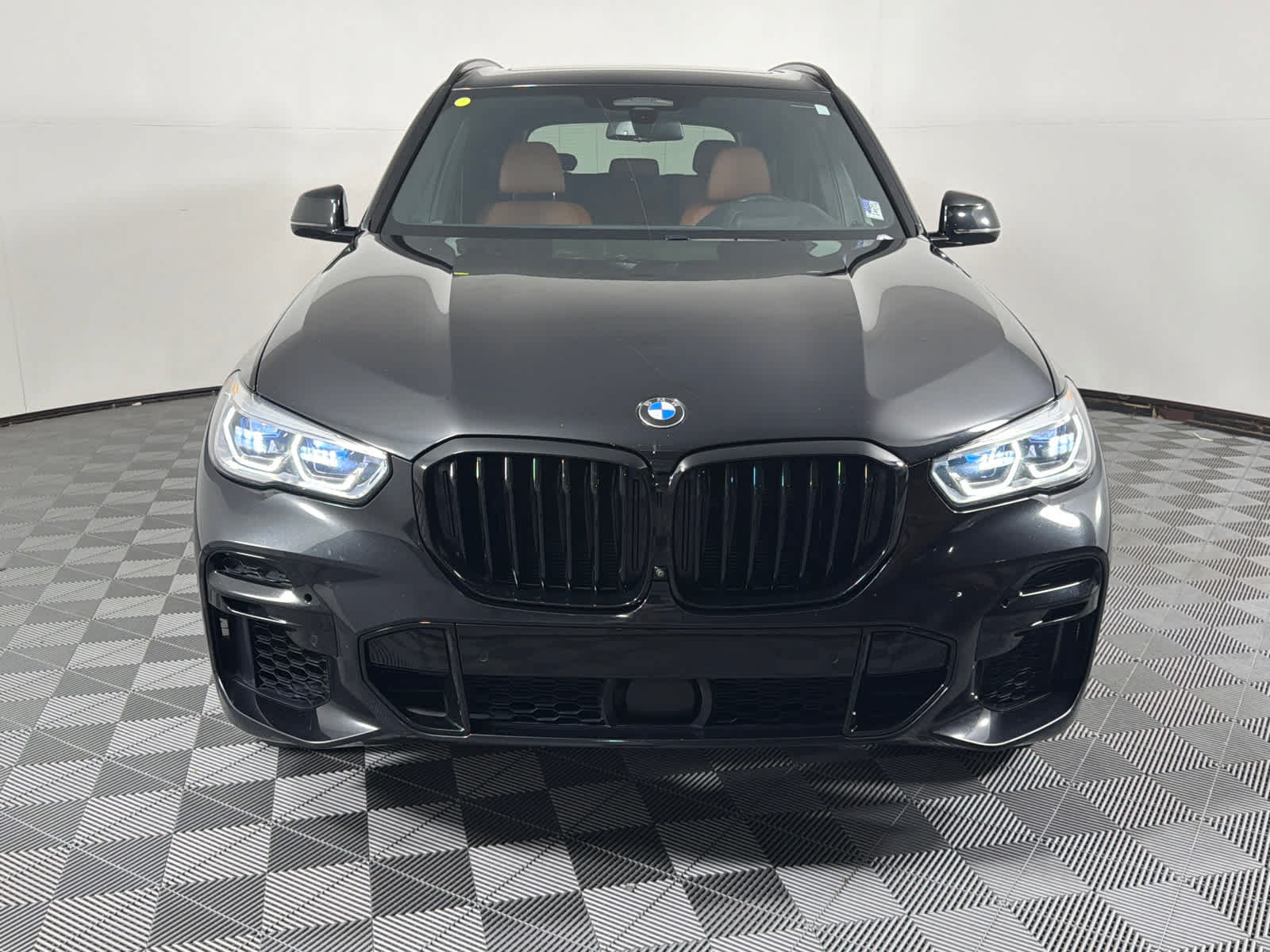Used 2023 BMW X5 xDrive40i w/ Executive Package AWD/4WD image 3