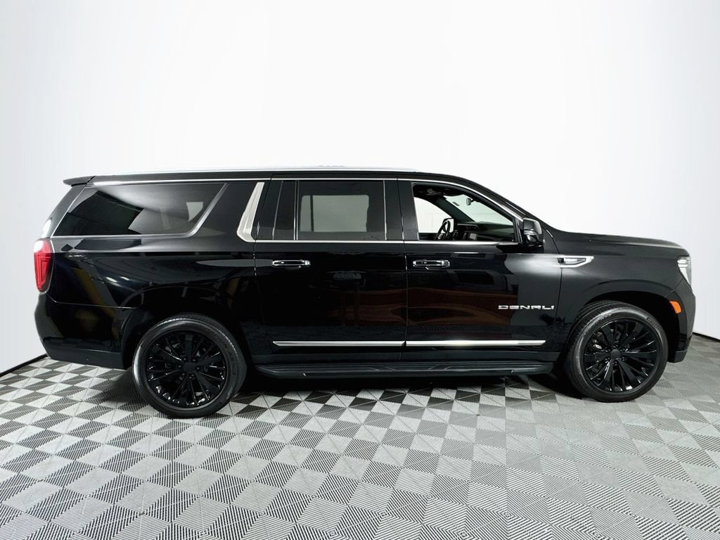 Used 2021 GMC Yukon XL Denali AWD/4WD image 8