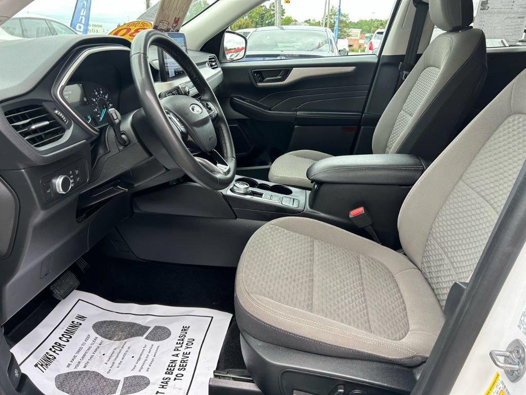 Used 2022 Ford Escape SE w/ Convenience Package AWD/4WD image 4