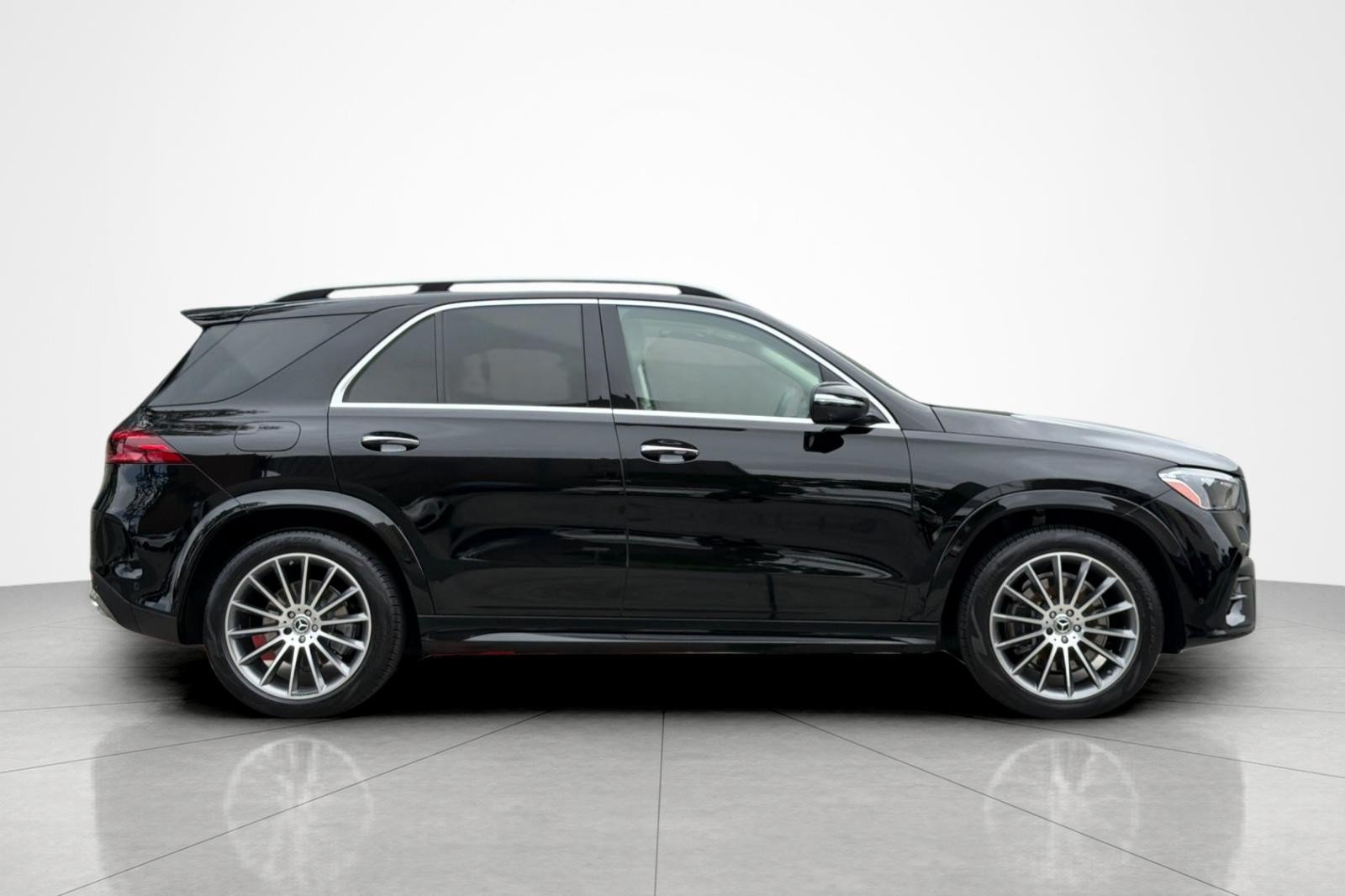 Used 2024 Mercedes-Benz GLE 350 4MATIC image 6