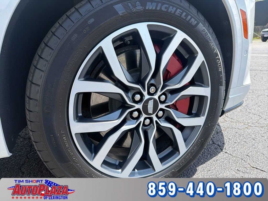 Used 2024 Cadillac XT6 Sport w/ Technology Package AWD/4WD image 6
