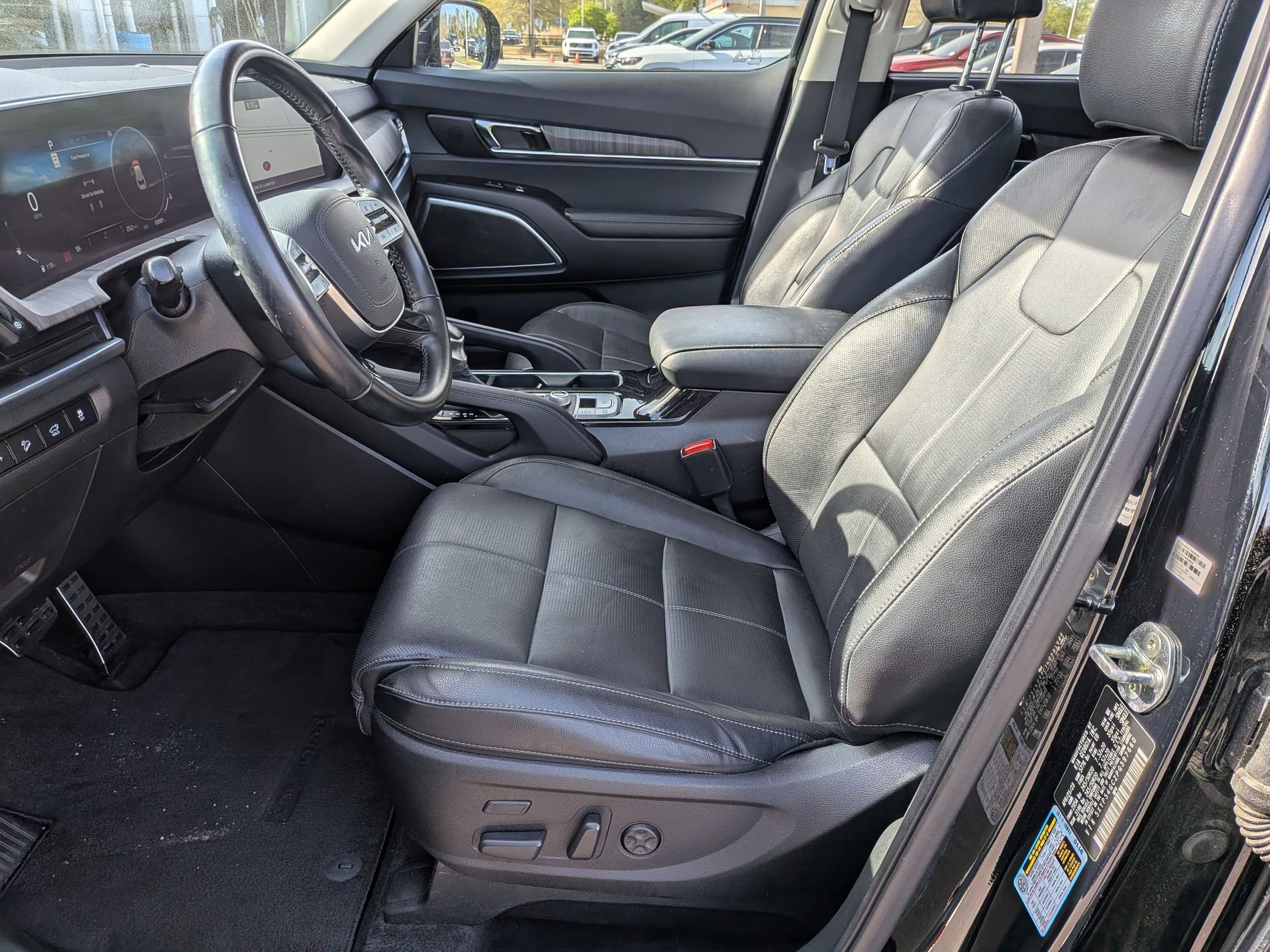 Used 2023 Kia Telluride SX image 14