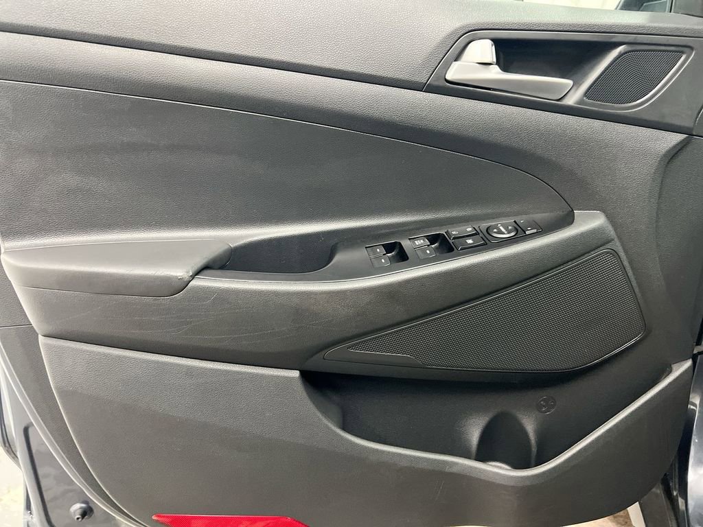 Used 2019 Hyundai Tucson SE image 20