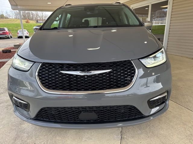 Used 2022 Chrysler Pacifica Limited image 12