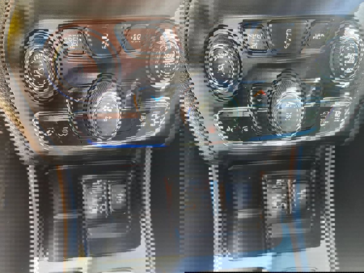 Used 2017 Jeep Cherokee Latitude image 26