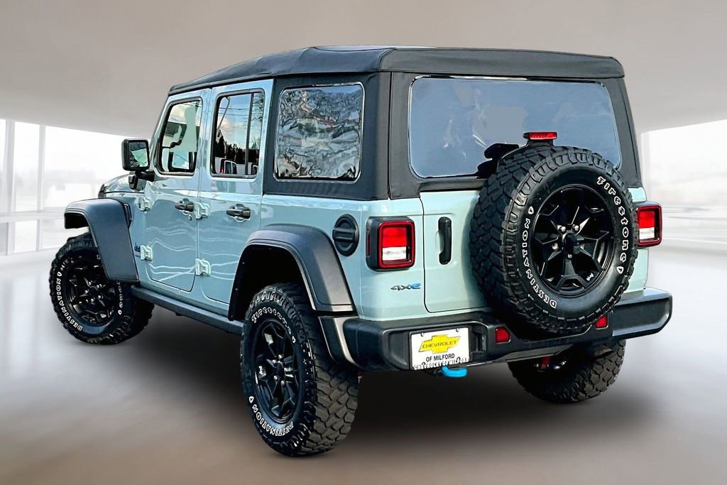 Used 2023 Jeep Wrangler Unlimited w/ Cold Weather Group image 4