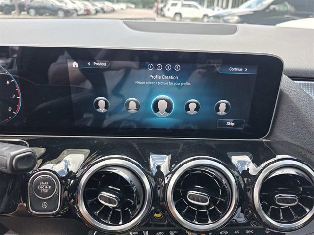 Certified 2021 Mercedes-Benz GLA 250 4MATIC w/ Premium Package image 13