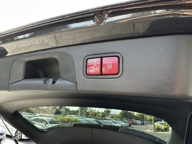 Used 2022 Mercedes-Benz GLC 300 4MATIC image 36