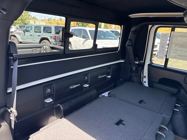 New 2026 Jeep Gladiator Overland AWD/4WD image 25