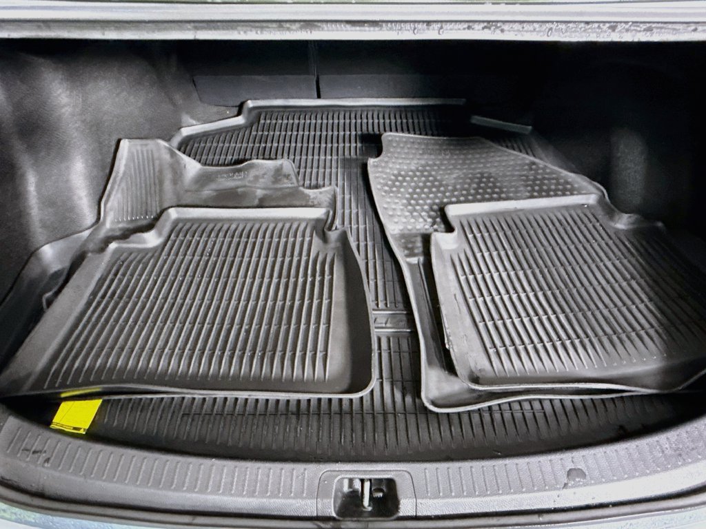 Certified 2025 Toyota Corolla LE AWD/4WD image 27