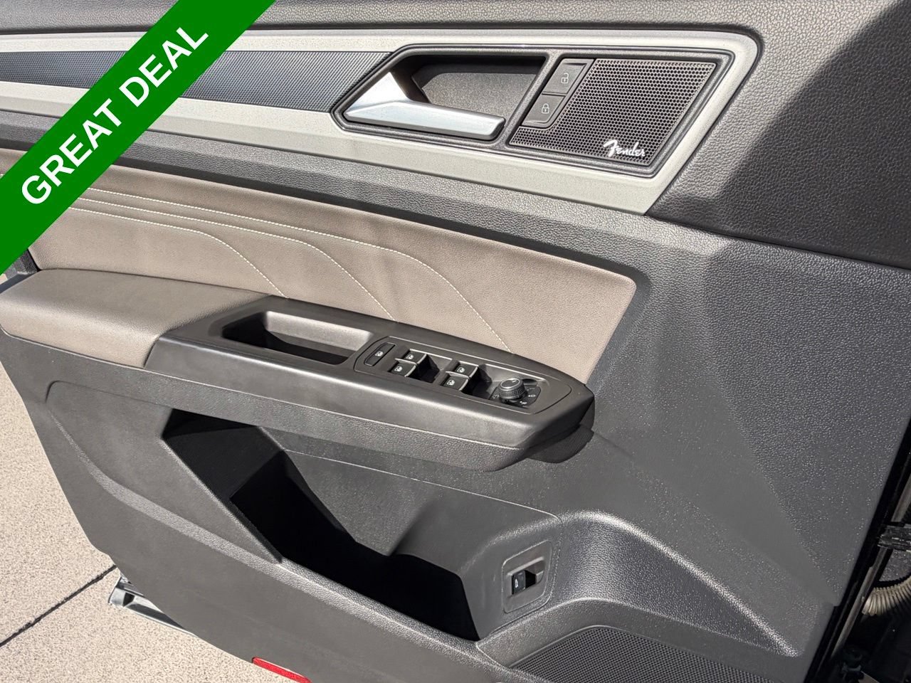 Used 2023 Volkswagen Atlas SEL Premium AWD/4WD image 31